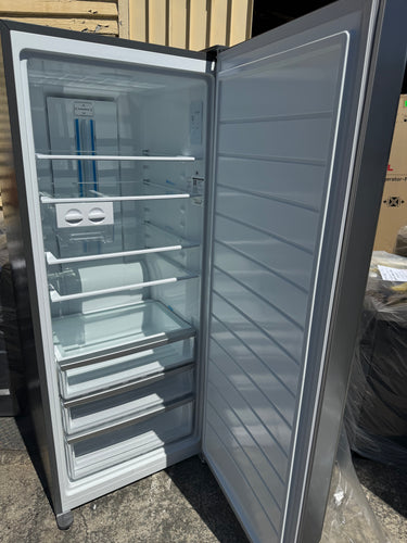 Factory second Westinghouse WFB4204SC — Vertical Freezer - Second Hand Appliances Geebung